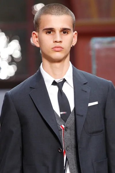 Look 90